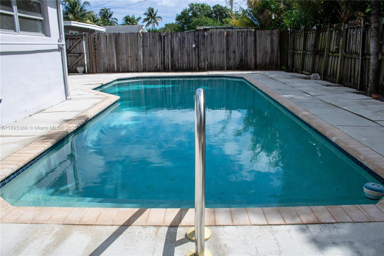 230 NW 55th St