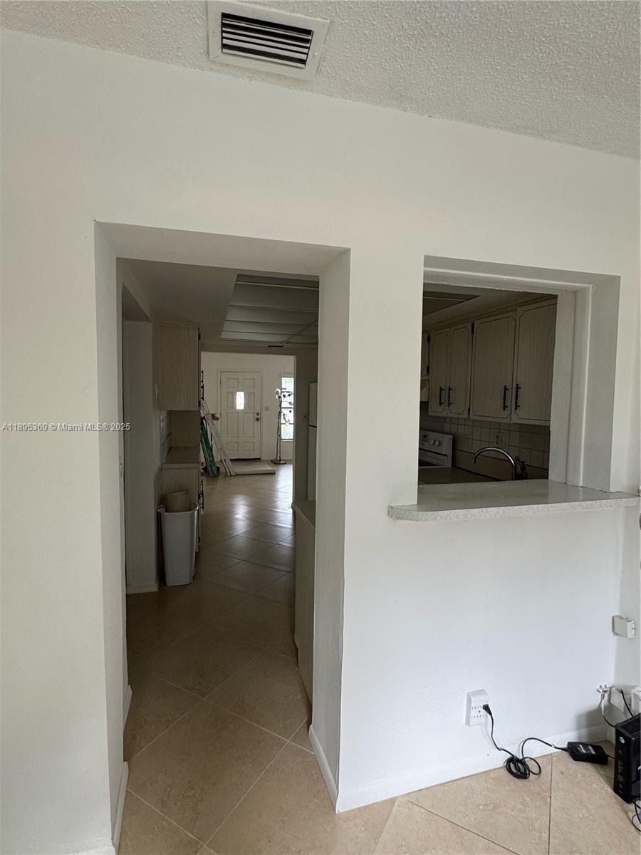 NORTH ANDREWS TERRACE FIR - Residential