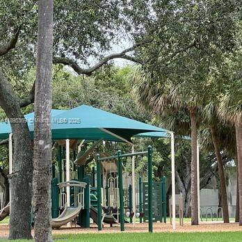 NORTH ANDREWS TERRACE FIR - Residential