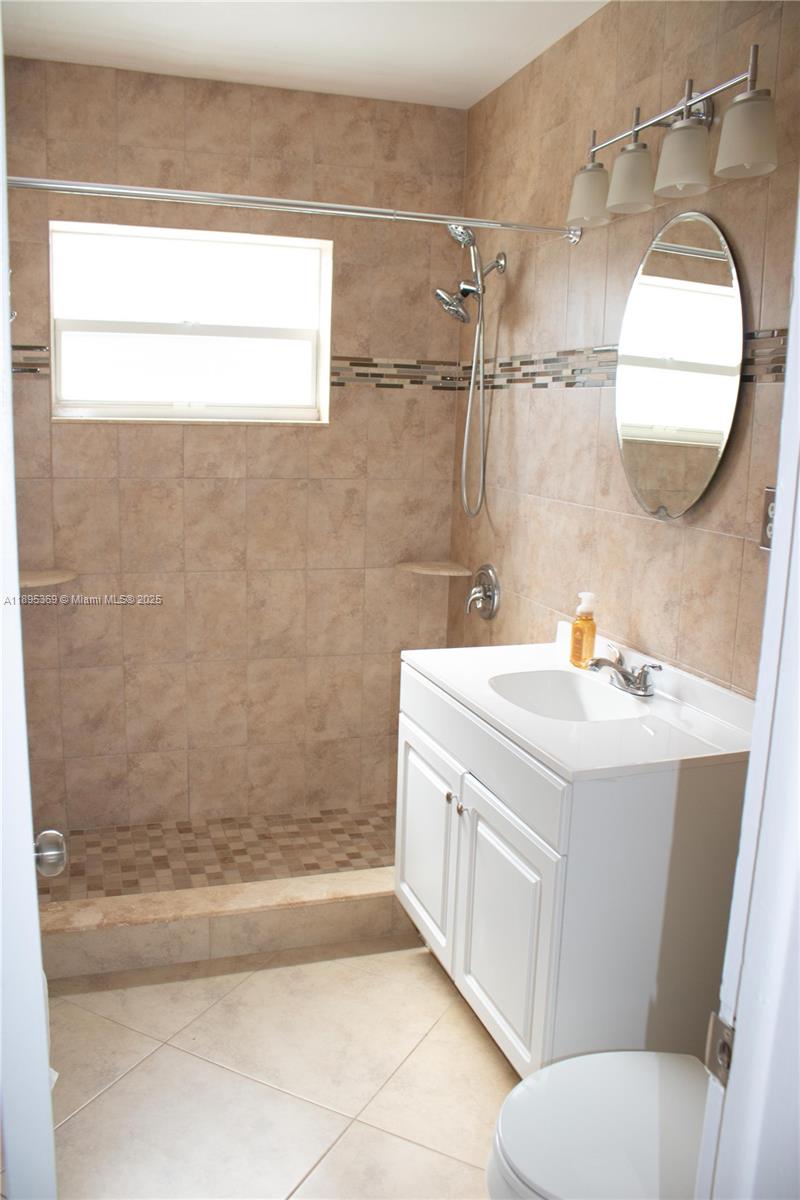 NORTH ANDREWS TERRACE FIR - Residential