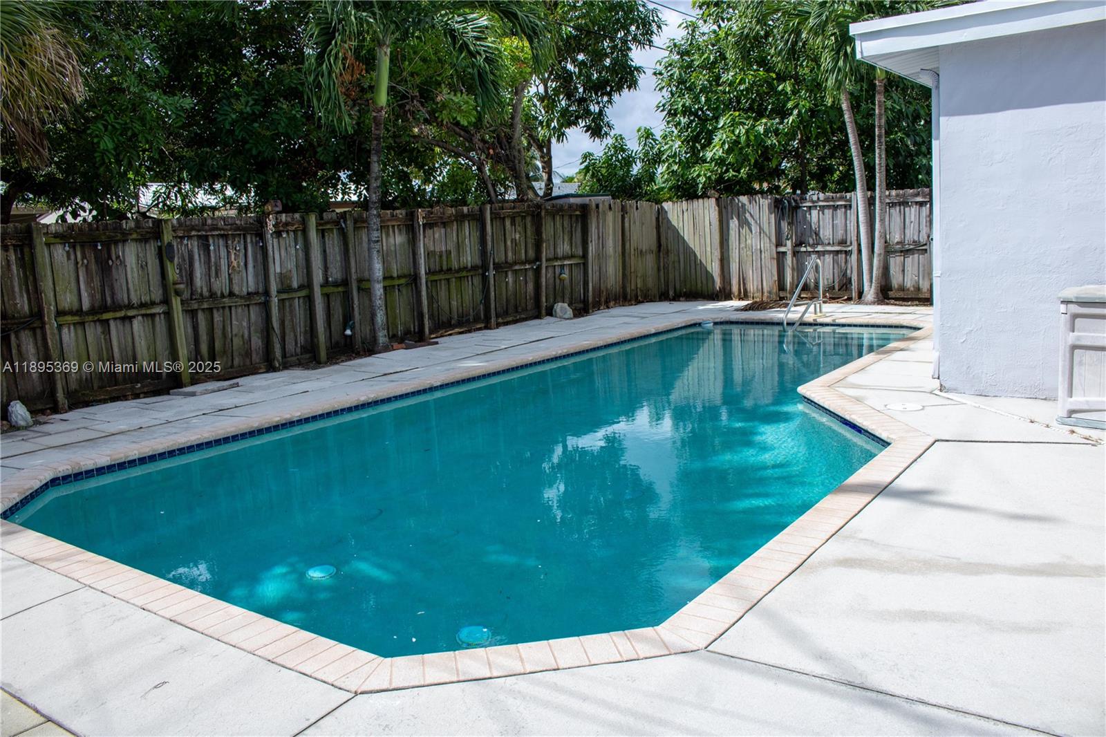 230 NW 55th St