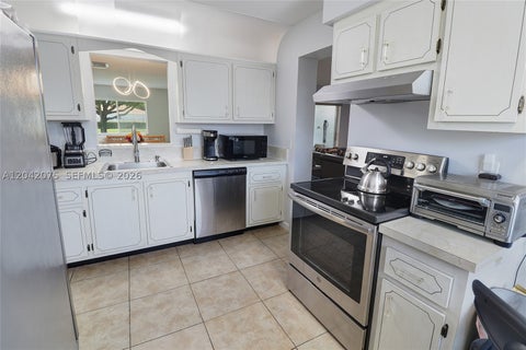 Tiny photo for 14771 Wildflower Ln, Delray Beach, FL 33446 (MLS # A12042075)