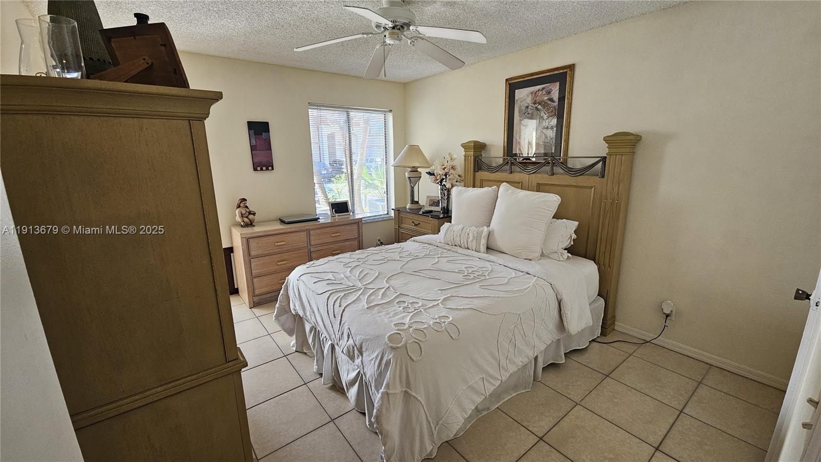 CORAL KEY CONDO - Residential Lease