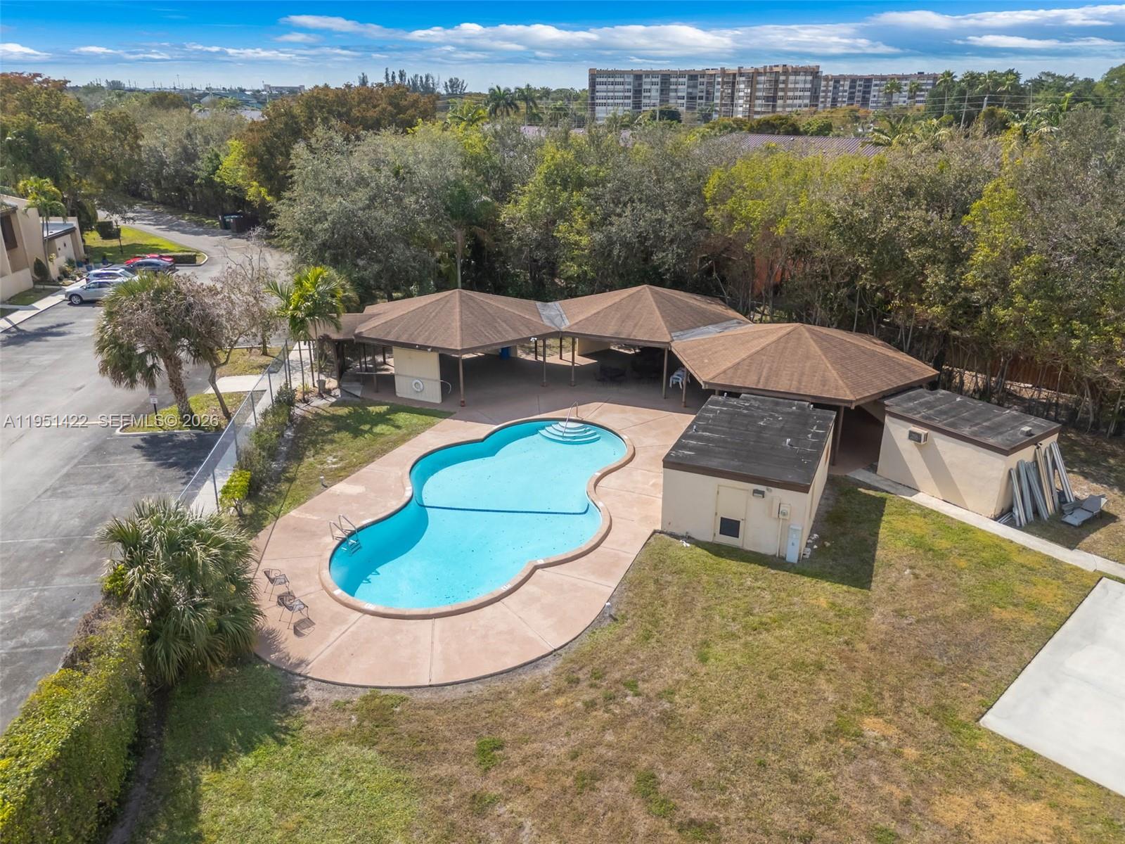 WESTVIEW CONDOMINIUM NO S - Residential