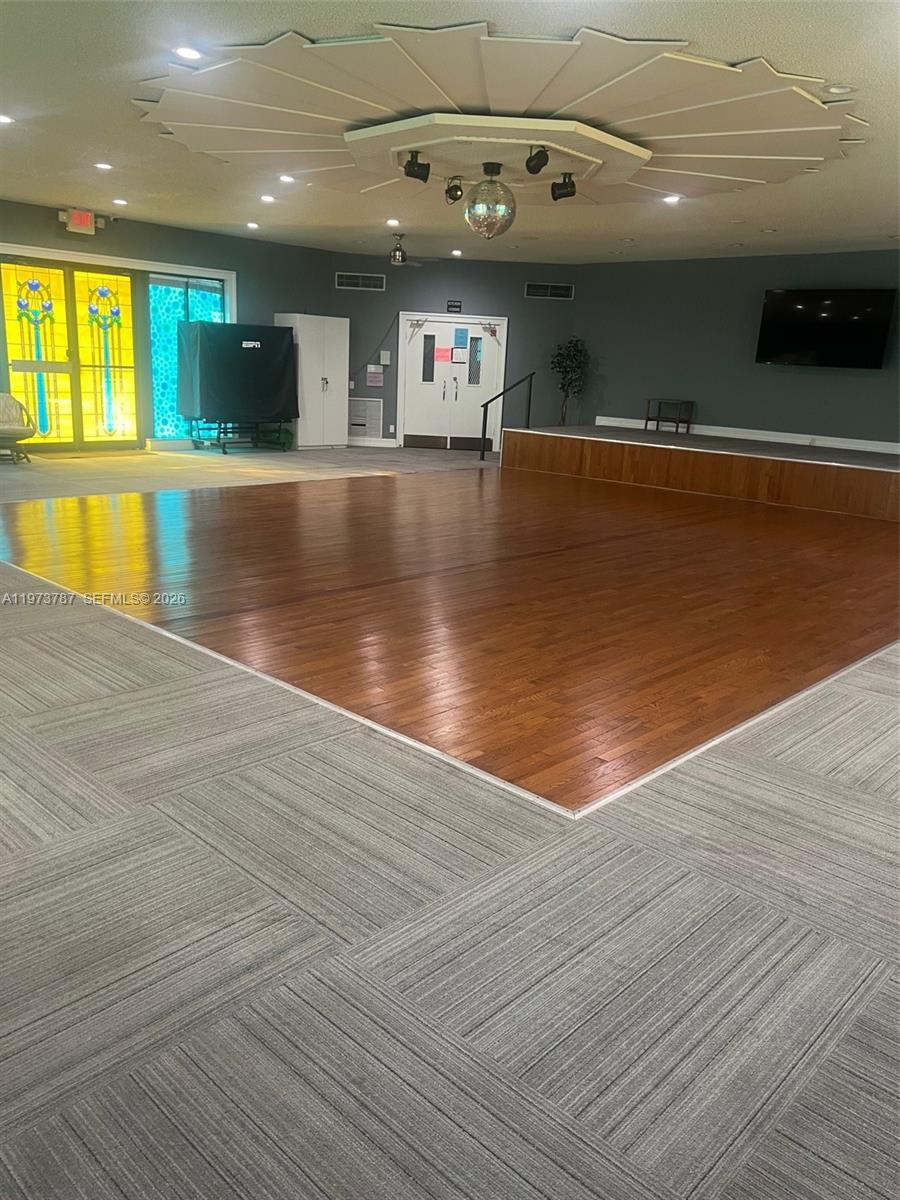 PETUNIA GARDENS CONDO - Residential