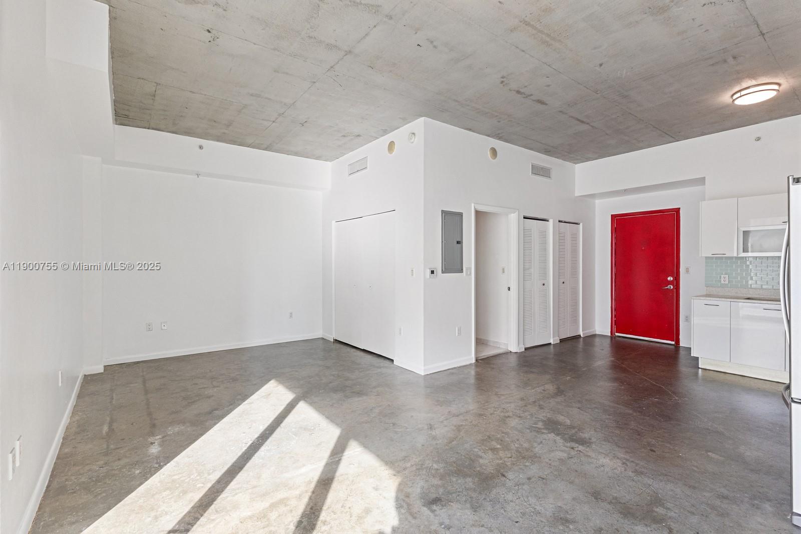 THE LOFT DOWNTOWN II COND - Residential