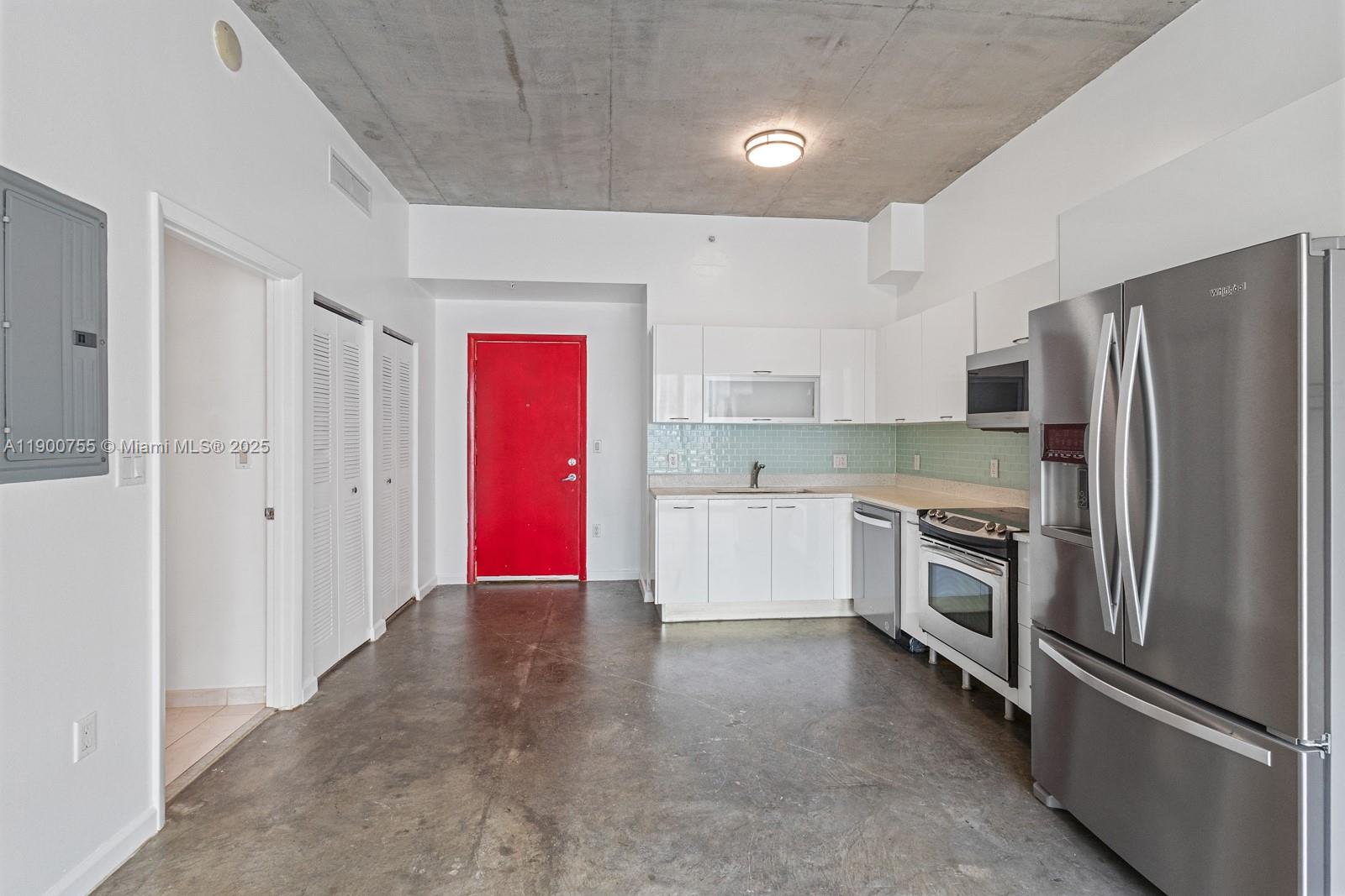 THE LOFT DOWNTOWN II COND - Residential