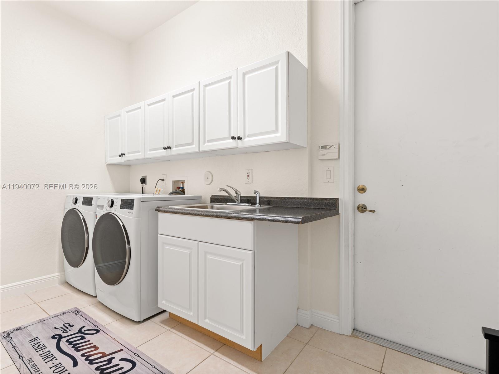 RIVERSTONE - Residential