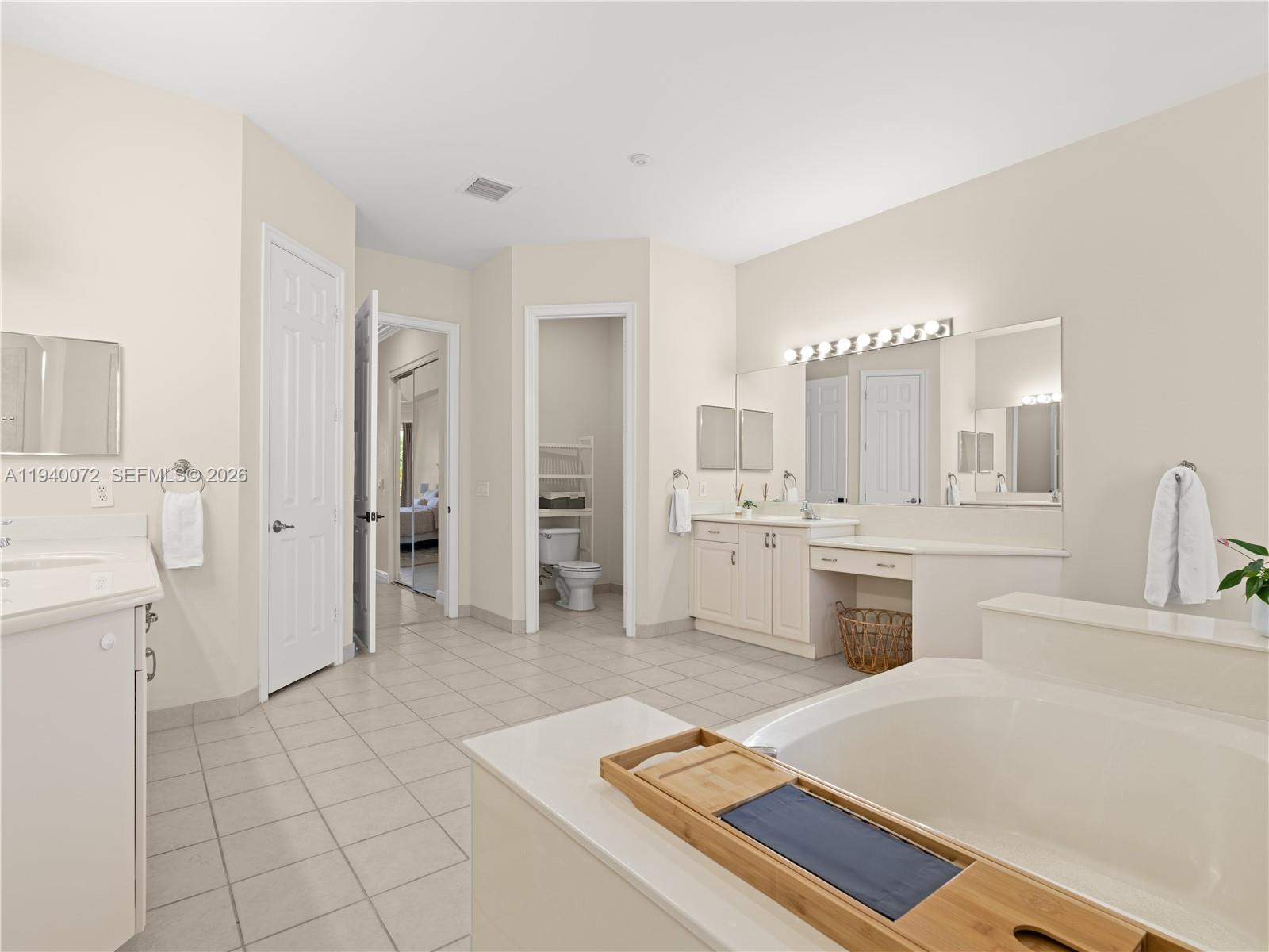 RIVERSTONE - Residential