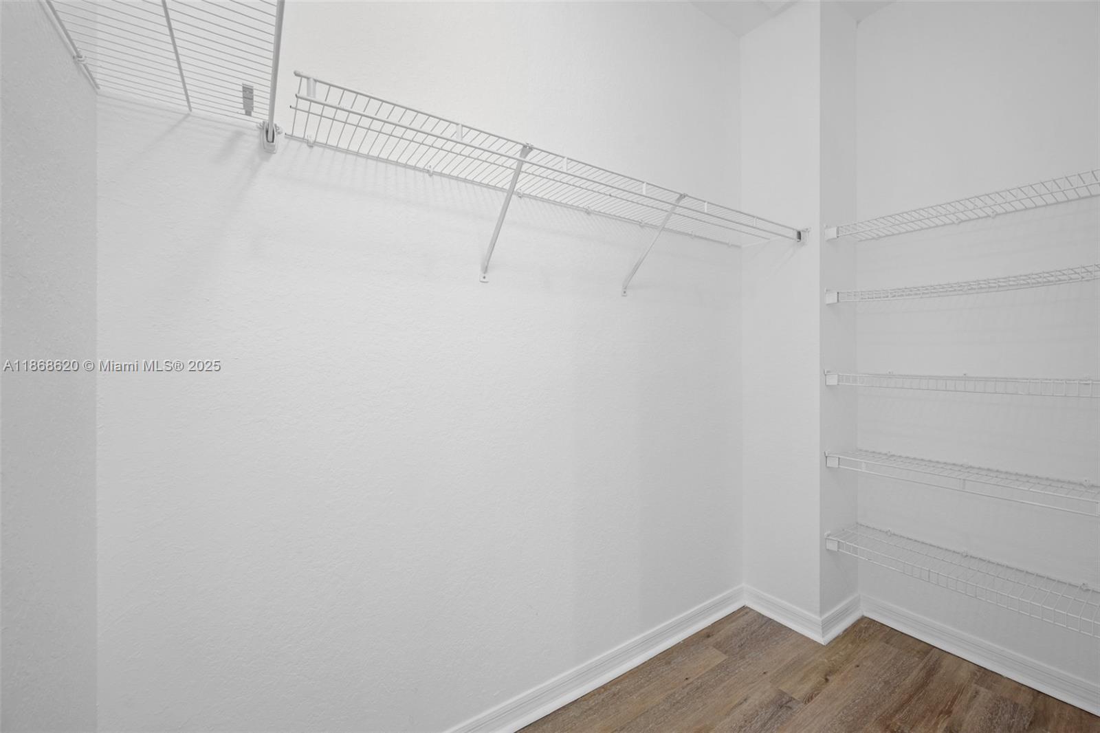CAMBRIDGE PARK - Residential