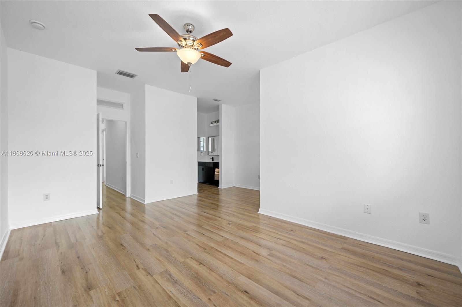 CAMBRIDGE PARK - Residential
