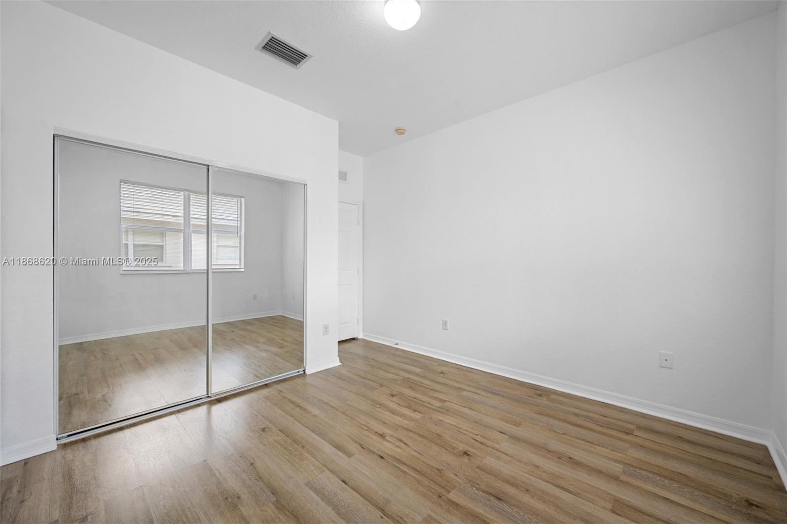 CAMBRIDGE PARK - Residential
