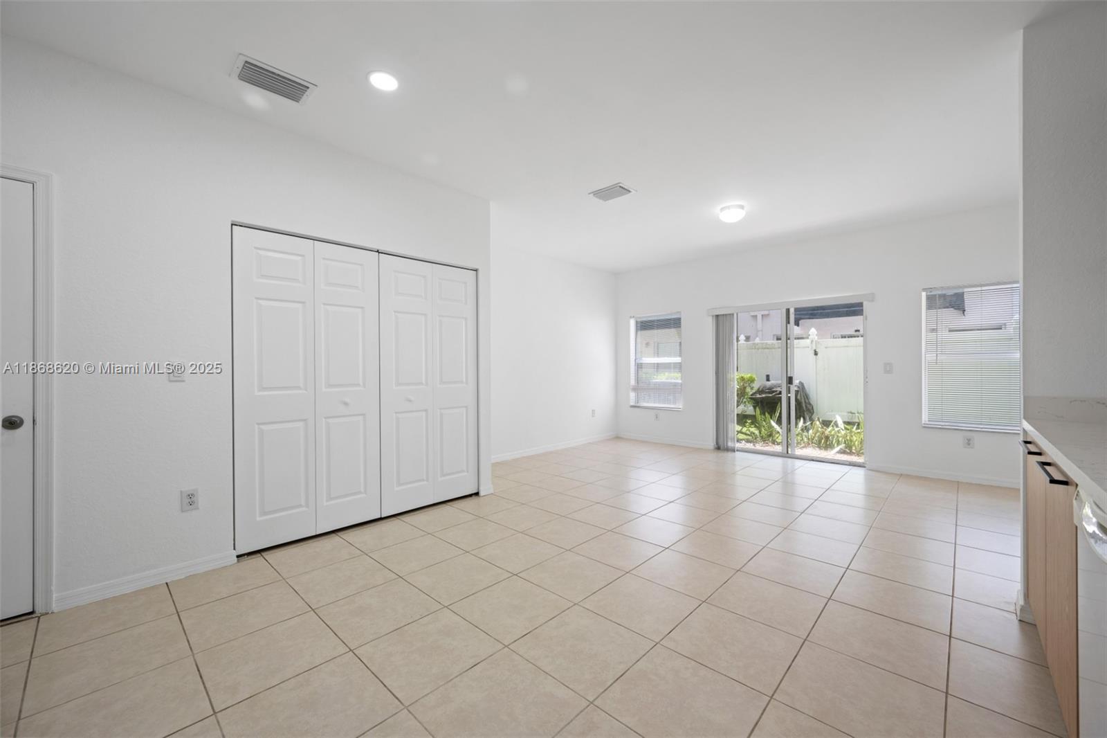 CAMBRIDGE PARK - Residential