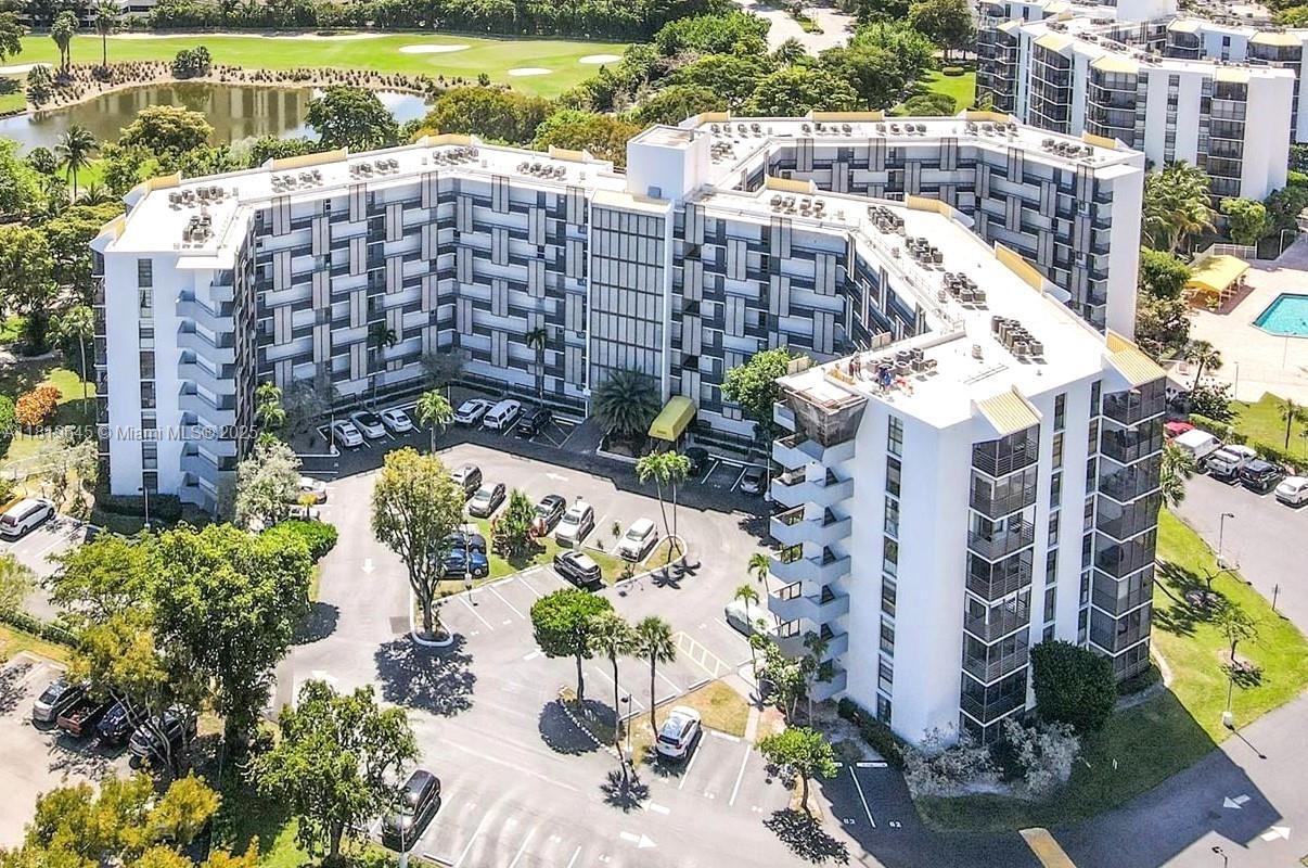 **55+ community** in the heart of Aventura by the circle. Tastefully renovated and freshly painted 1/1. Updates include huge shower bathroom, built in walk-in closet, wood floors throughout and screened balcony. Building offers security patrol, secured gated entrances, community pool, gym, billiards, sauna, library, laundry facilities and more. Conveniently located across from the Turnberry Isle Country Club and the Don Soffer Exercise Trail. Close to Aventura Mall, the beaches, restaurants, movie theatres, Gulfstream Park Racing and houses of worship and the new Brightline Train Station across from Aventura Mall. Rent includes water, bassic cable and all amenities. **Easy to show and rent**