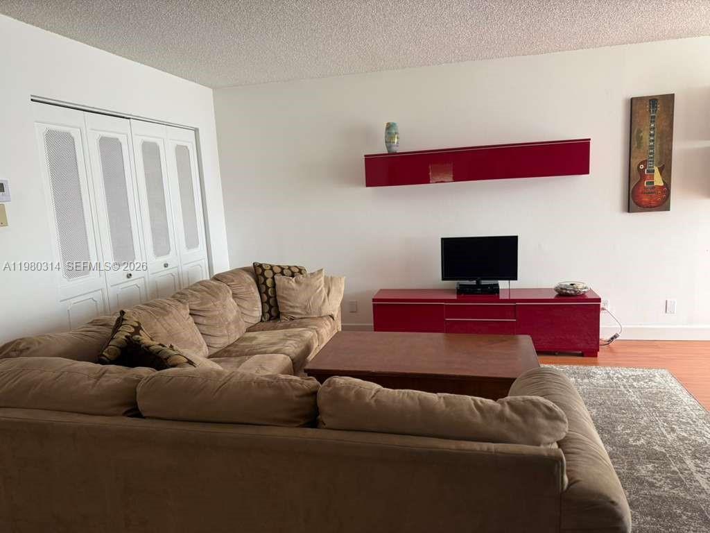 PLAZA OF AMERICAS CONDO P - Residential