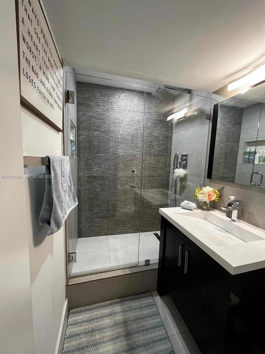 IMPERIAL AT BRICKELL COND - Residential Lease
