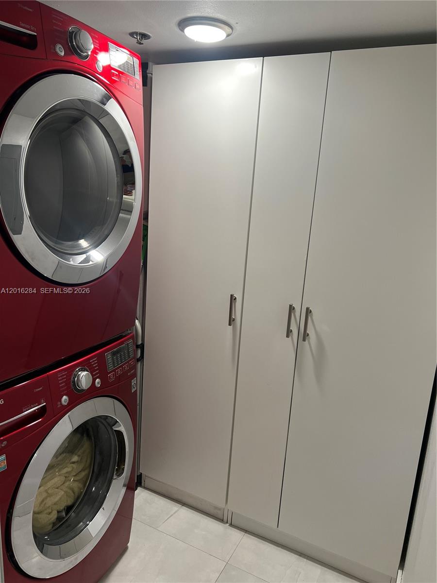 IMPERIAL AT BRICKELL COND - Residential Lease