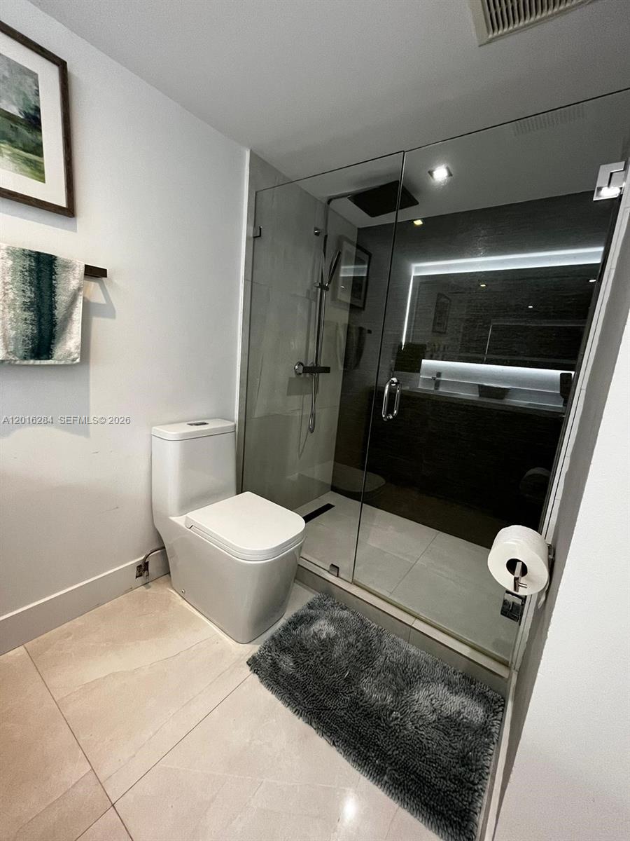 IMPERIAL AT BRICKELL COND - Residential Lease