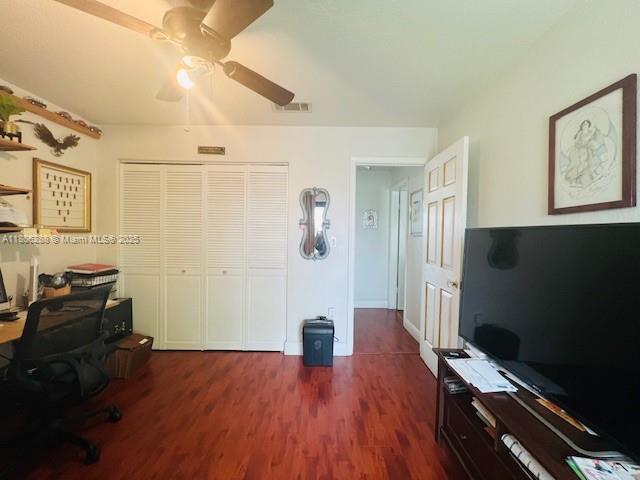 VILLA VENEZIA CONDO PH VI - Residential