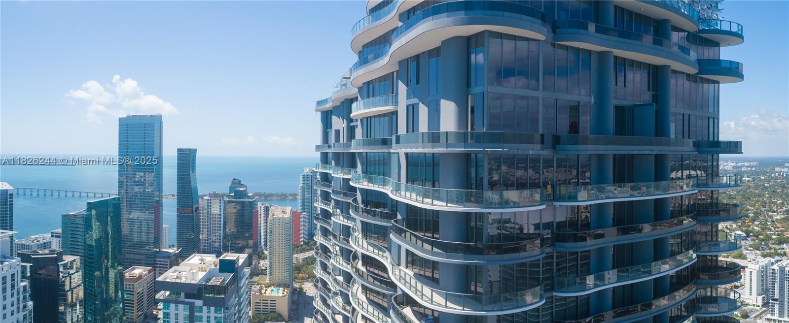 1000 Brickell Plz 3903