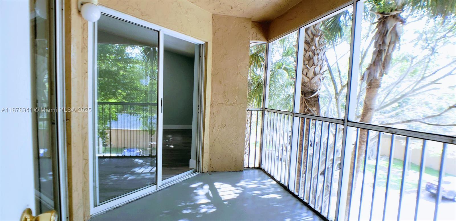 Very Nice Corner unit centrally located , with washer and dryer . Spacious and bright pets welcome