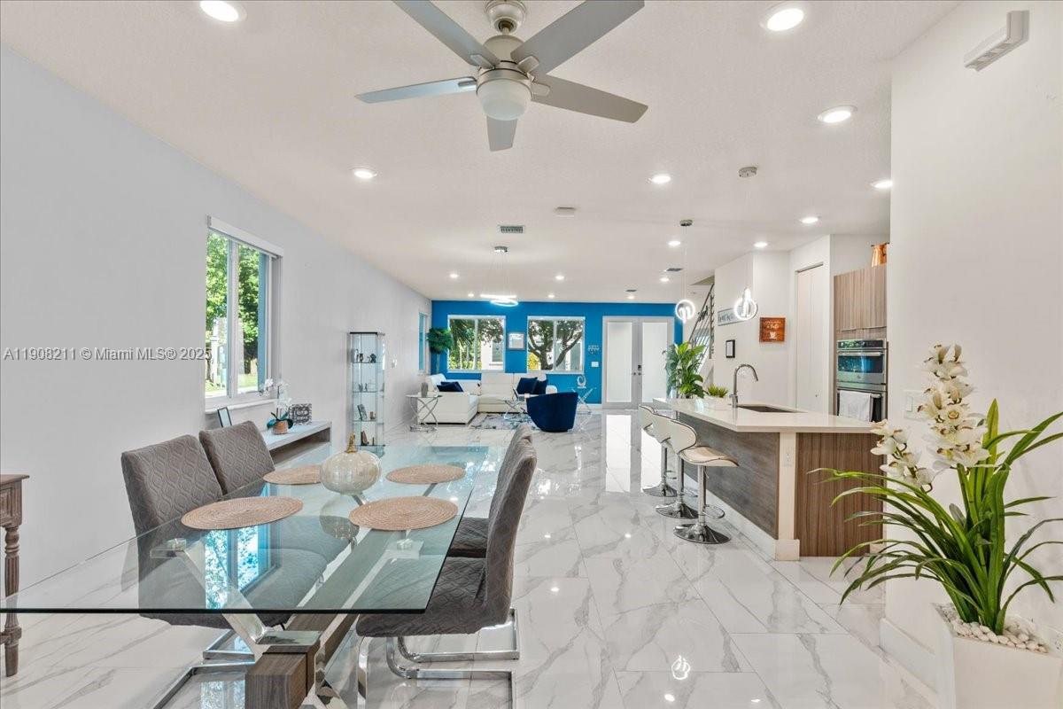 LANDMARK AT DORAL CENTRAL - Residential