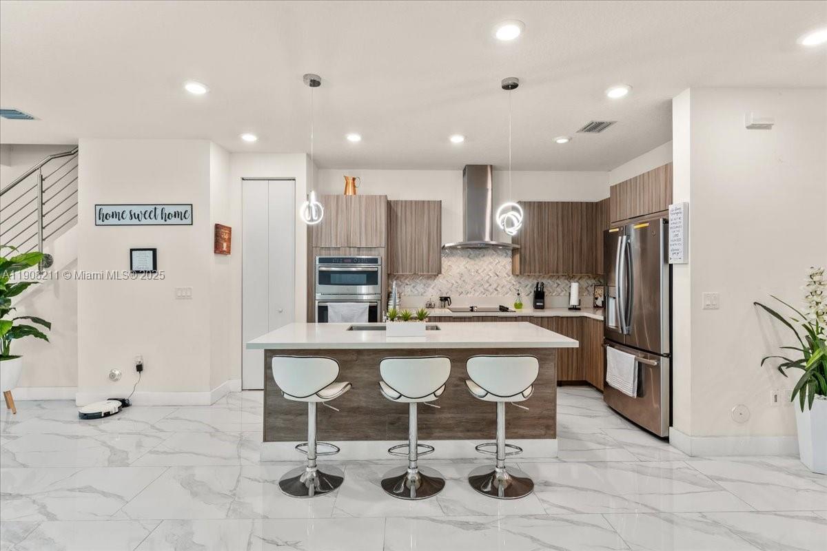 LANDMARK AT DORAL CENTRAL - Residential