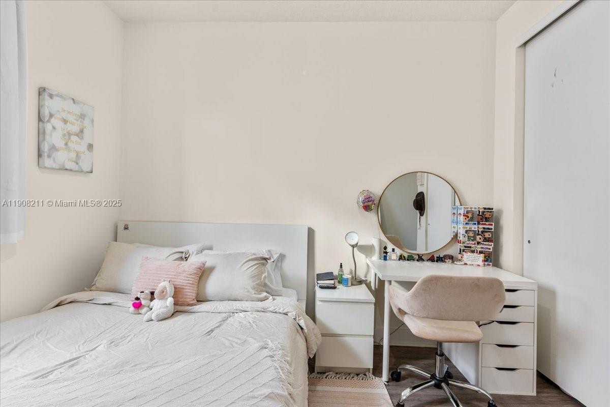 LANDMARK AT DORAL CENTRAL - Residential