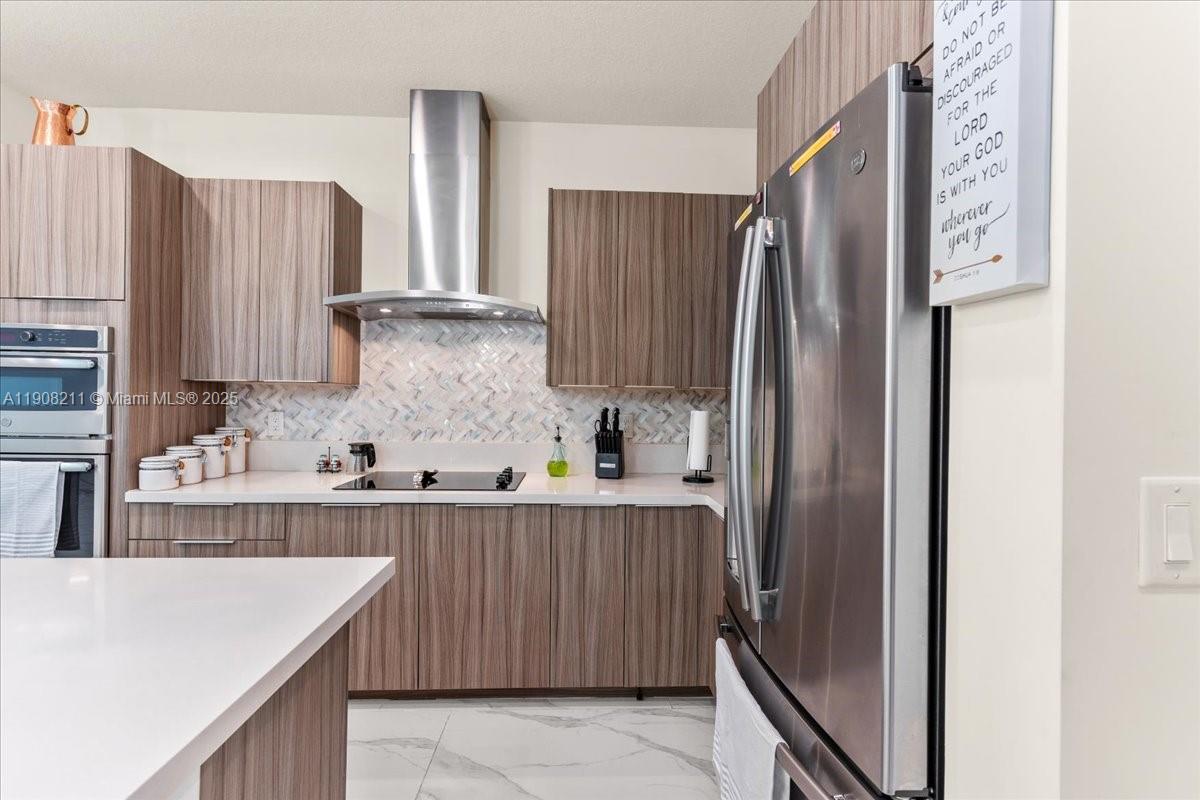 LANDMARK AT DORAL CENTRAL - Residential