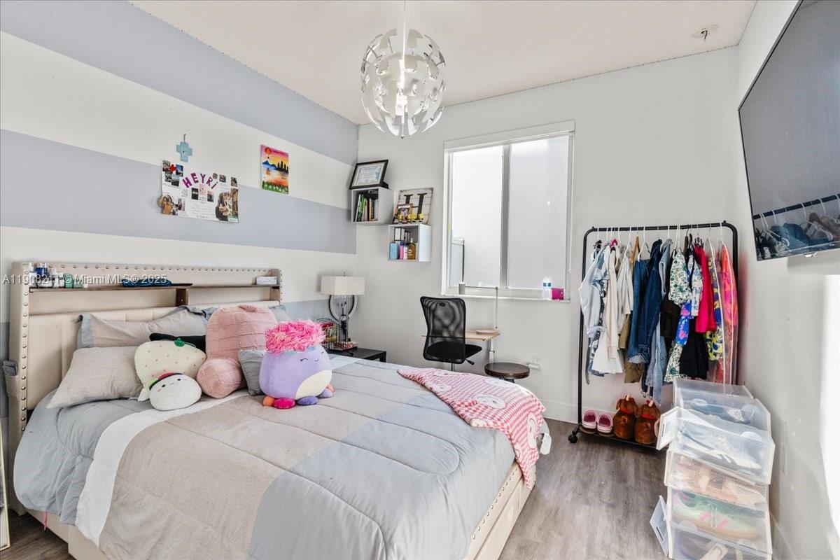 LANDMARK AT DORAL CENTRAL - Residential