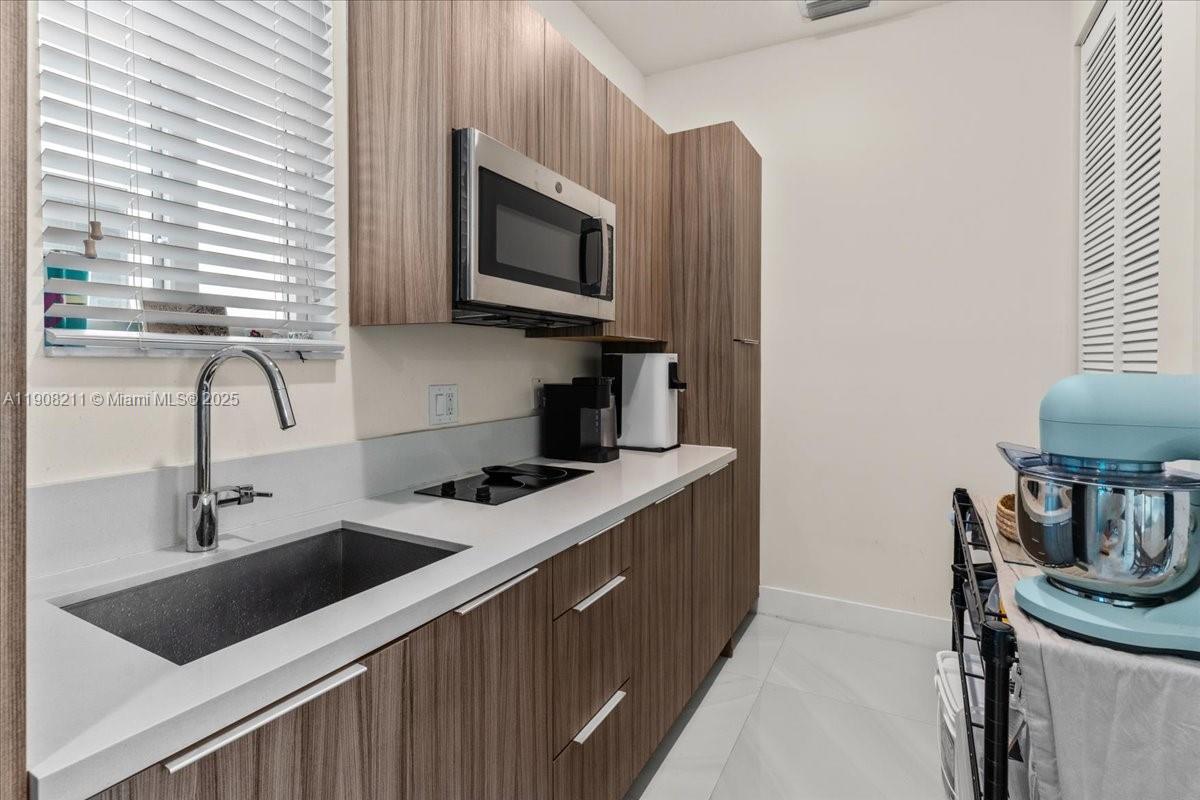 LANDMARK AT DORAL CENTRAL - Residential