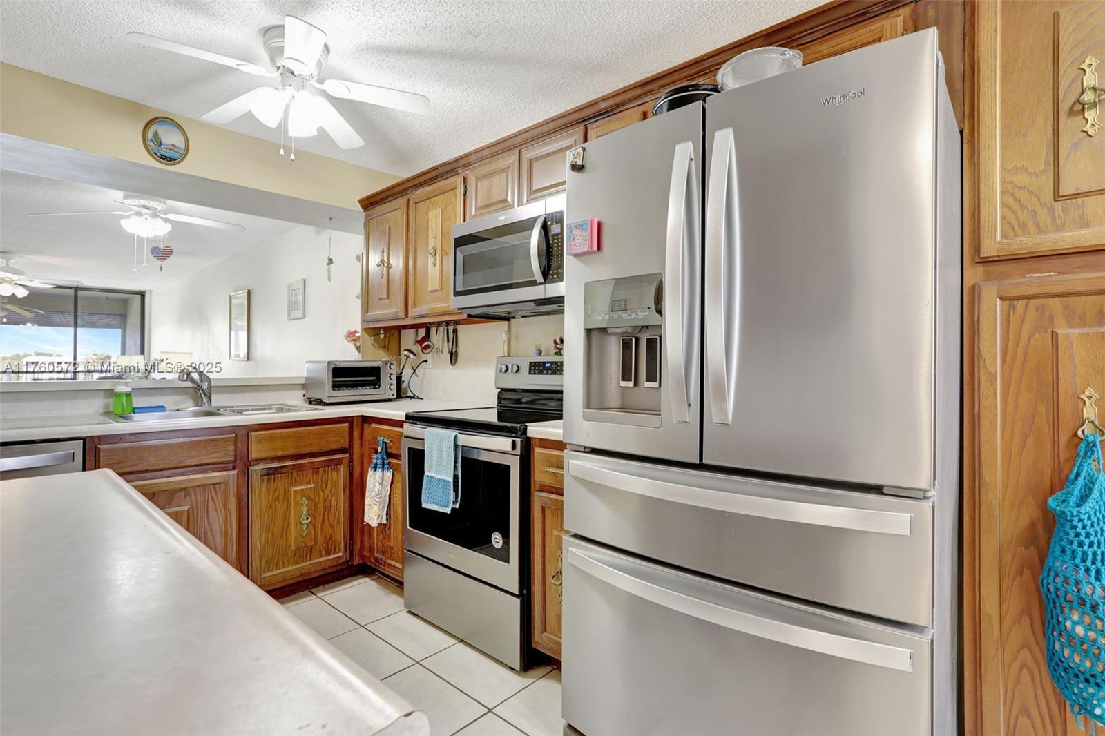 CORAL GATE VII CONDO - Residential