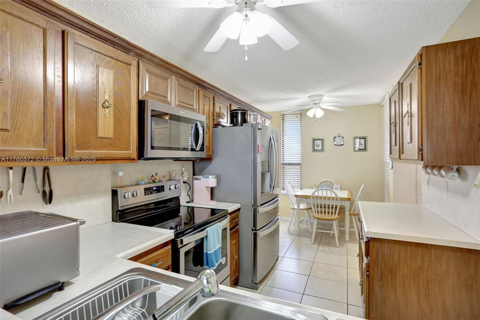 CORAL GATE VII CONDO - Residential