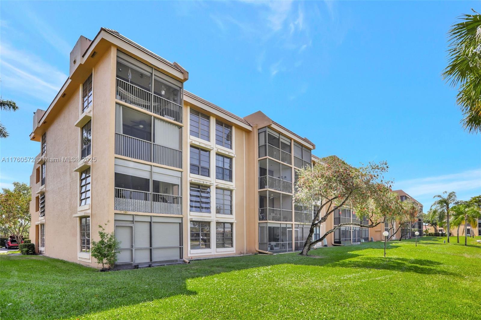 CORAL GATE VII CONDO - Residential