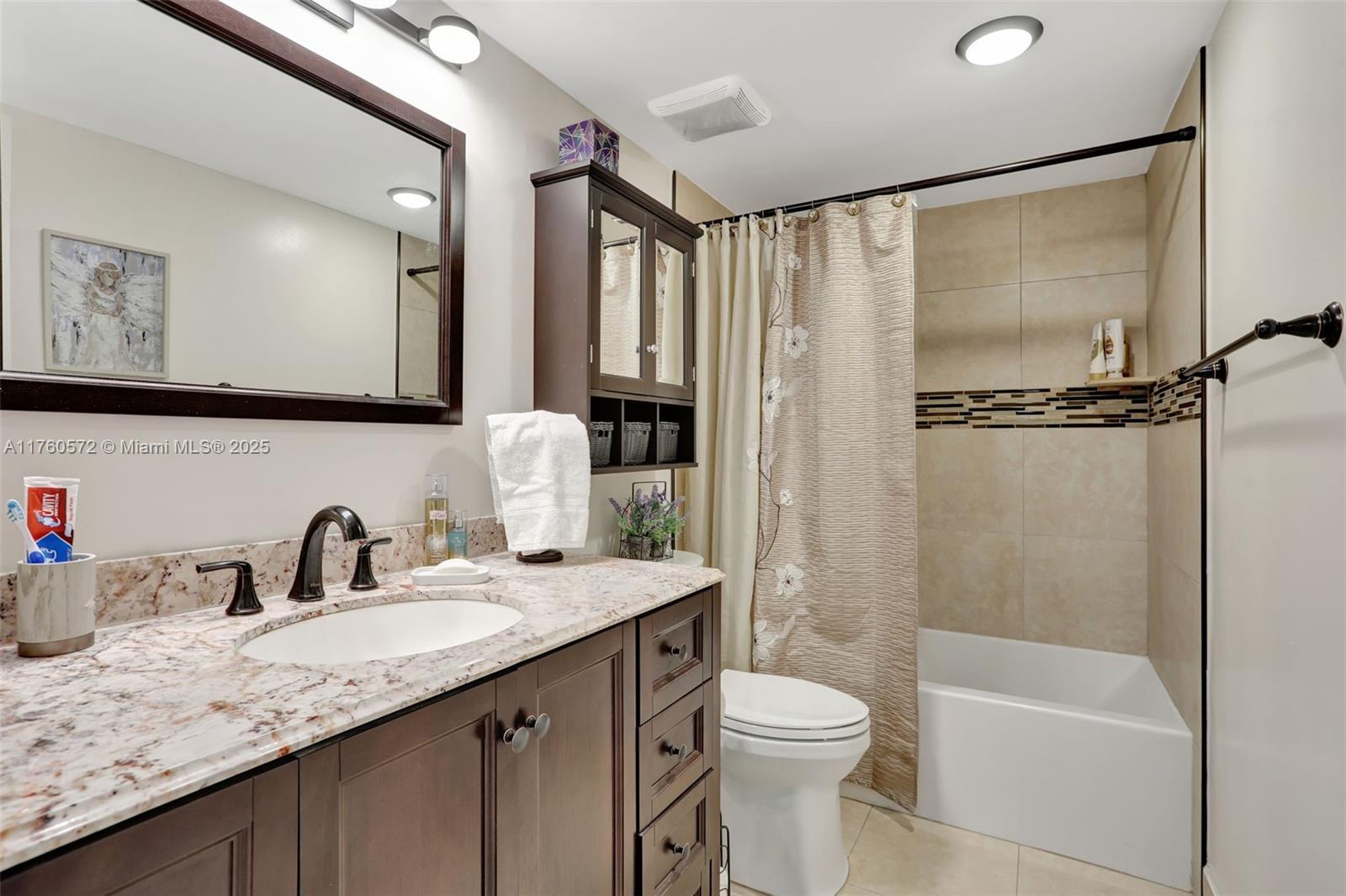 CORAL GATE VII CONDO - Residential