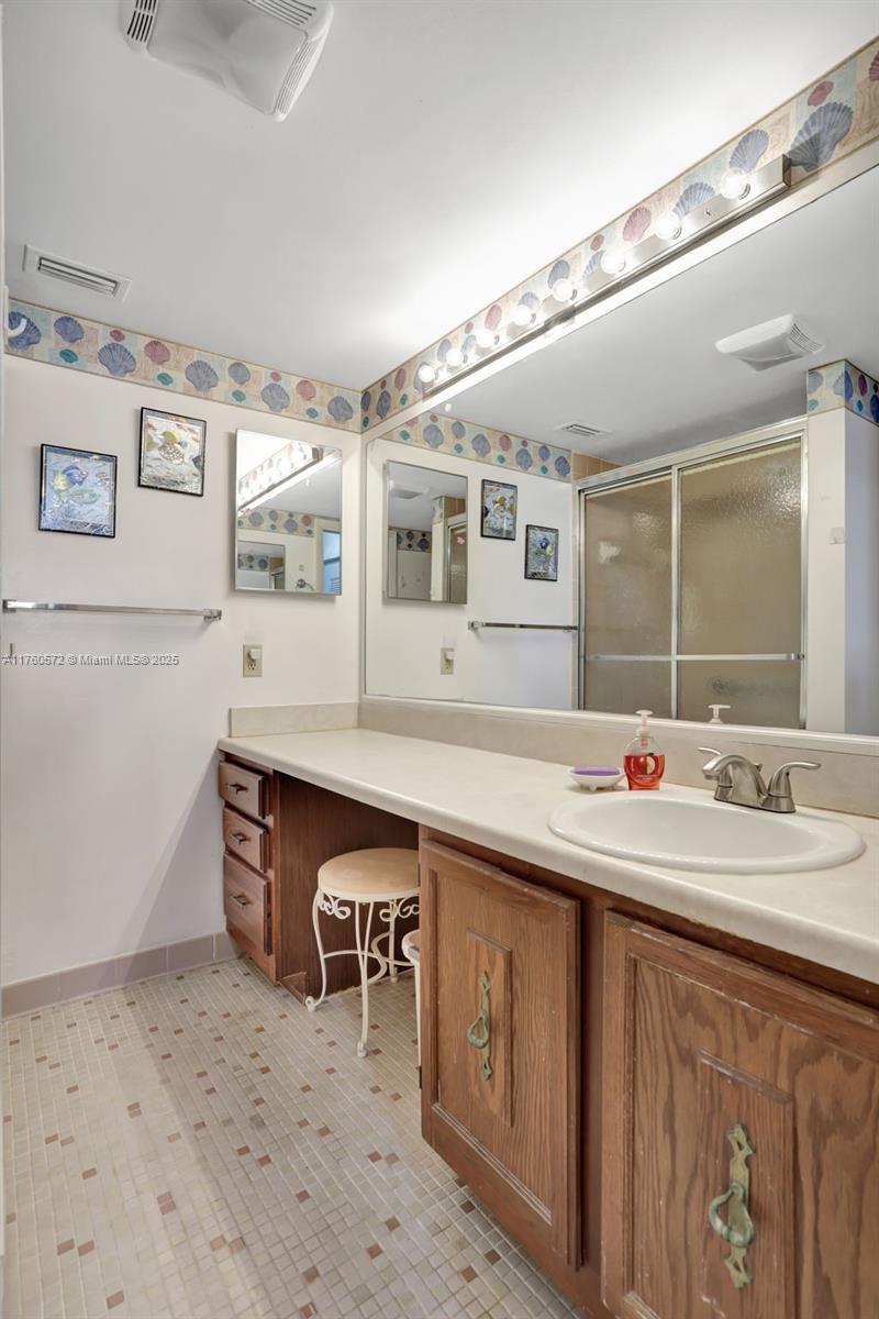 CORAL GATE VII CONDO - Residential