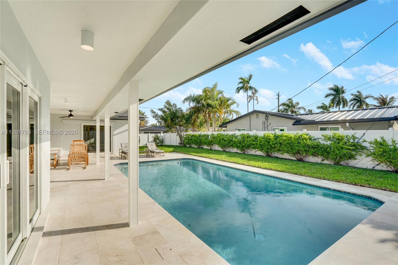 VENETIAN ISLES 3RD SEC - Residential