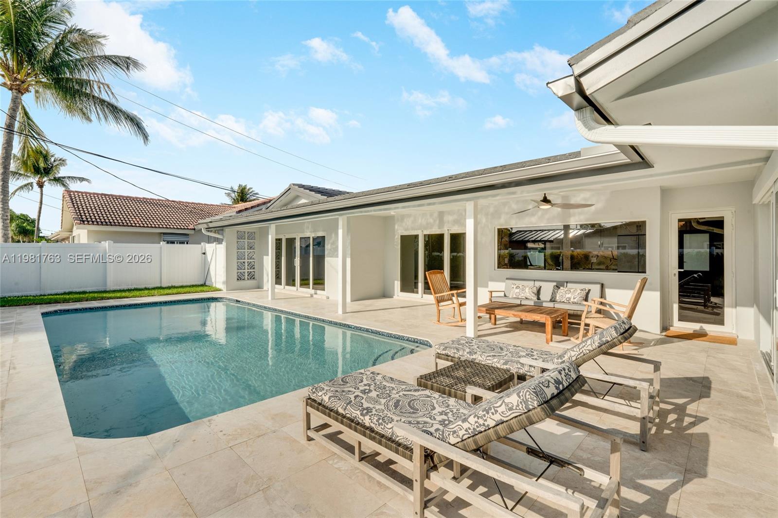 VENETIAN ISLES 3RD SEC - Residential