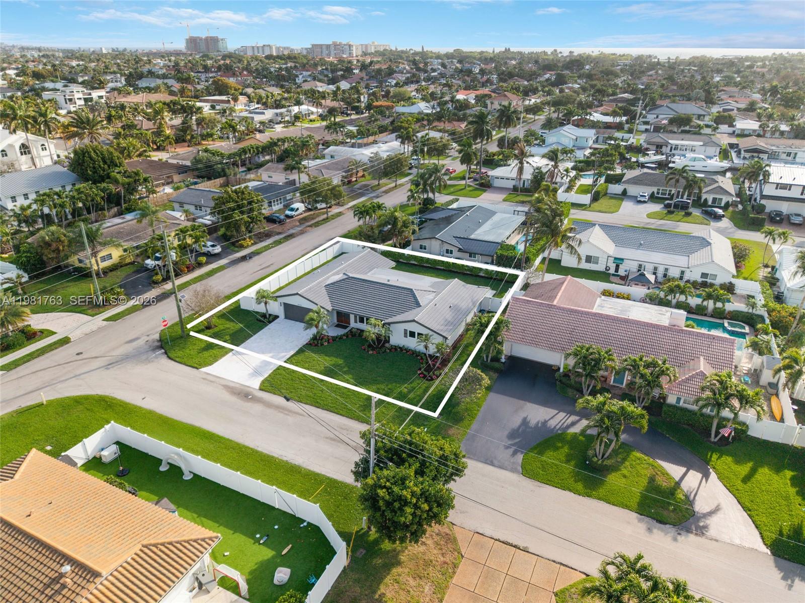 VENETIAN ISLES 3RD SEC - Residential