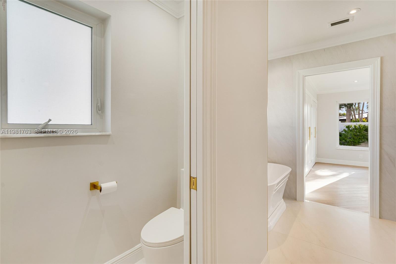 VENETIAN ISLES 3RD SEC - Residential