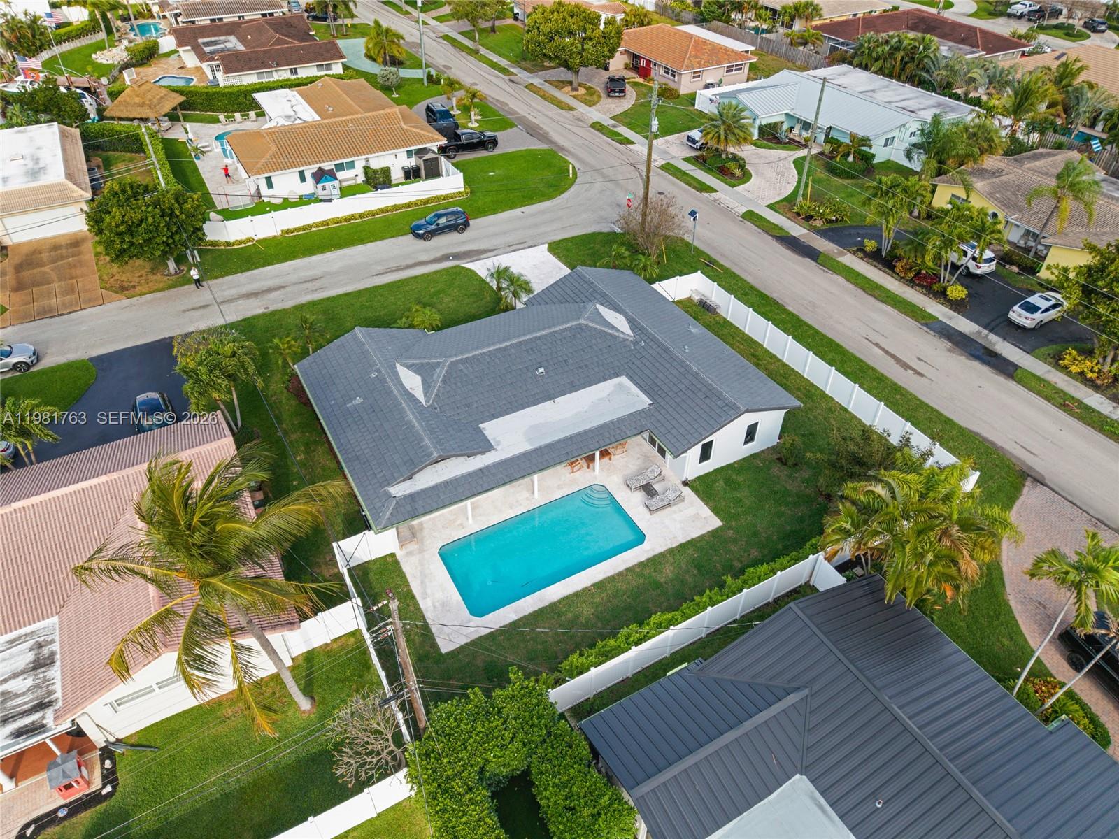 VENETIAN ISLES 3RD SEC - Residential