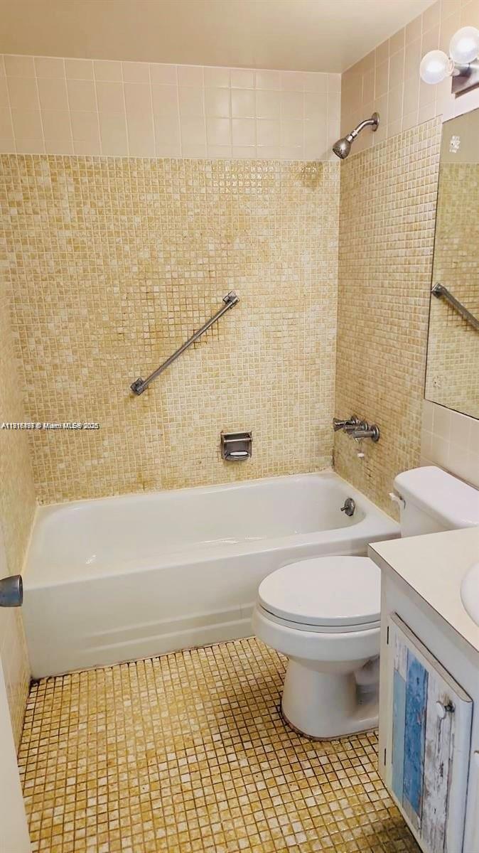 SALISBURY CONDOS - Residential