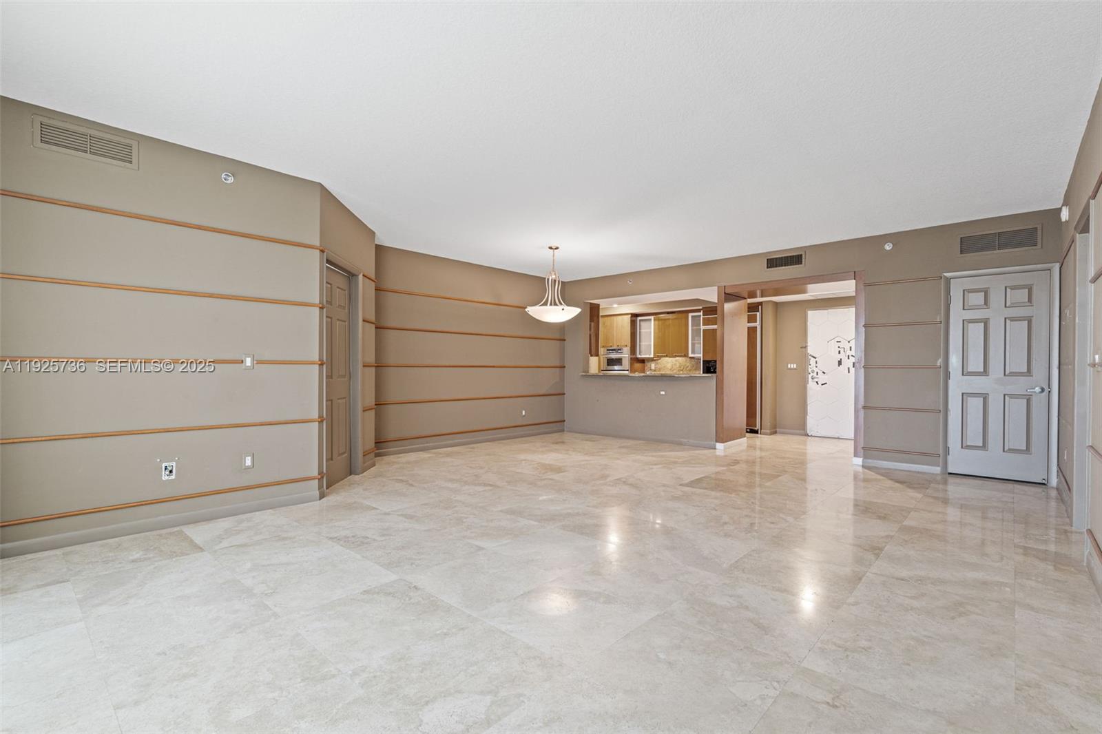 PORT CONDO - Residential