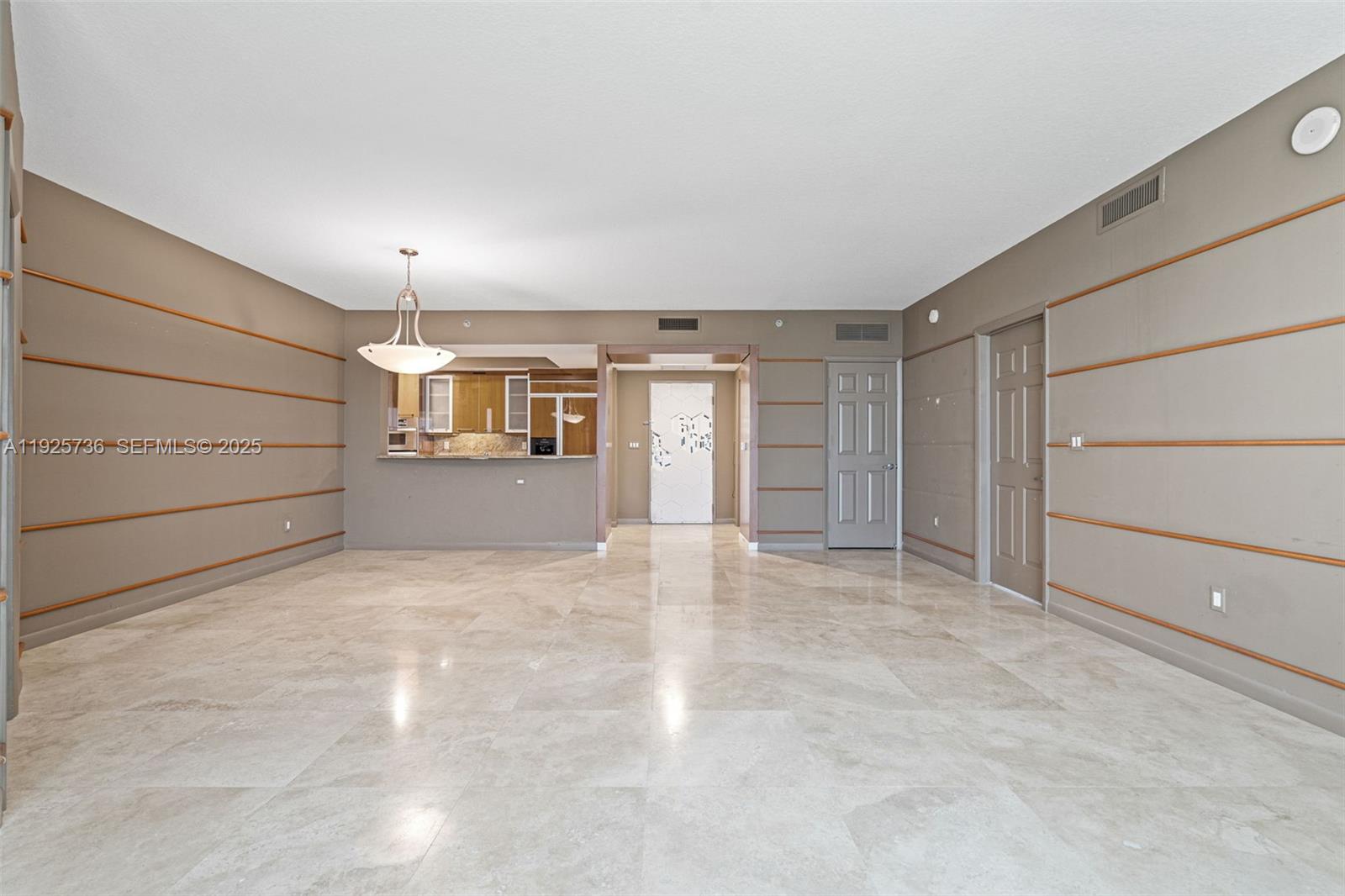 PORT CONDO - Residential