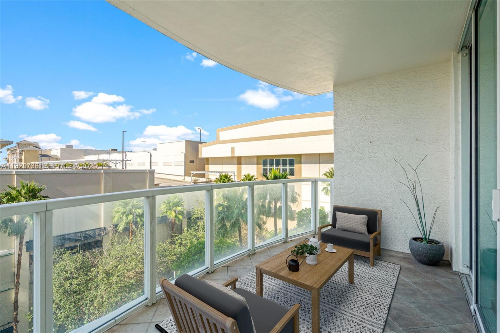 PORT CONDO - Residential