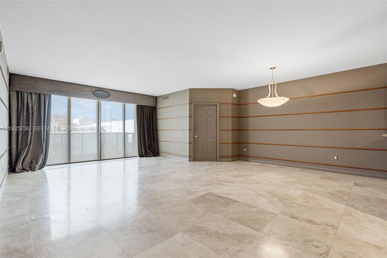 PORT CONDO - Residential