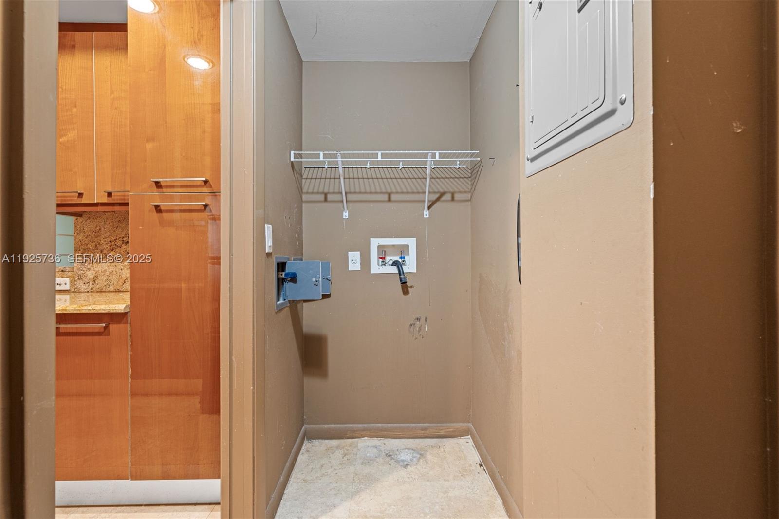 PORT CONDO - Residential