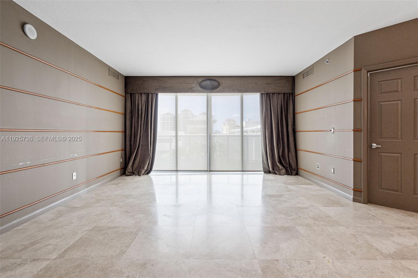 PORT CONDO - Residential