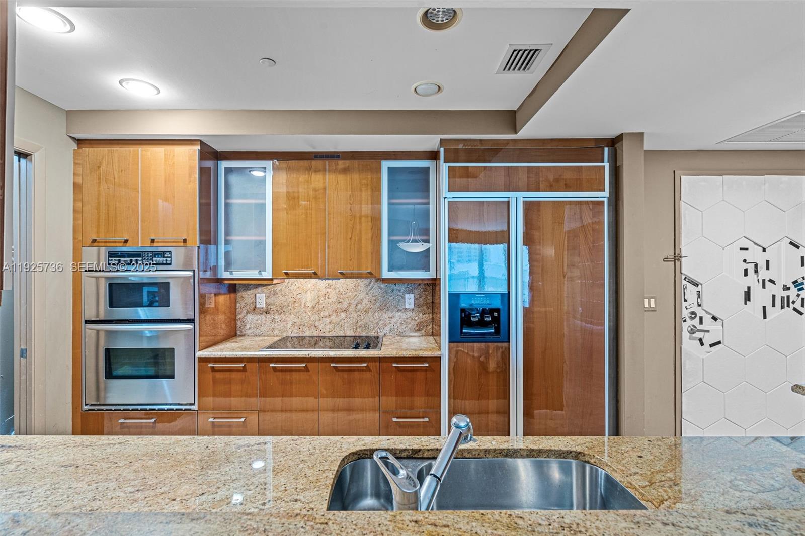 PORT CONDO - Residential