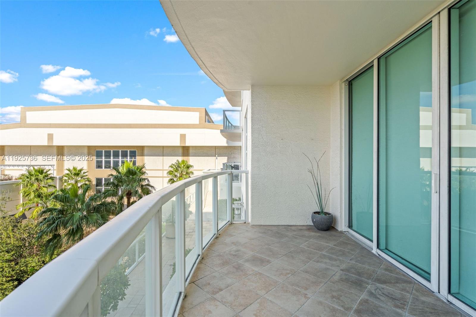 PORT CONDO - Residential